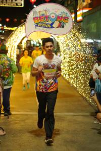 BIB: 193, 50642
                            <button type="button" onclick="openModal(21831555)" class="btn btn-primary btn-sm float-right btn-popup" data-toggle="modal" data-target=".modal-high-quality">
                        <i class="fas fa-shopping-cart"></i> Add to Cart
                    </button>
                                            <button type="button" onclick="isThisMe(21831555, true)" class="btn btn-success btn-sm float-right btn-popup btn-isme hidden" data-toggle="tooltip" data-placement="bottom" title="นี่คือรูปของคุณใช่ไหม คลิกที่นี่เพื่อเอาเข้าอัลบั้ม">
                        <i class="fas fa-plus"></i> Add to album
                    </button>
                    <button type="button" onclick="isThisMe(21831555, false)" class="btn btn-warning btn-sm float-right btn-popup btn-isnotme hidden">
                        <i class="fas fa-ban"></i> Remove from album
                    </button>